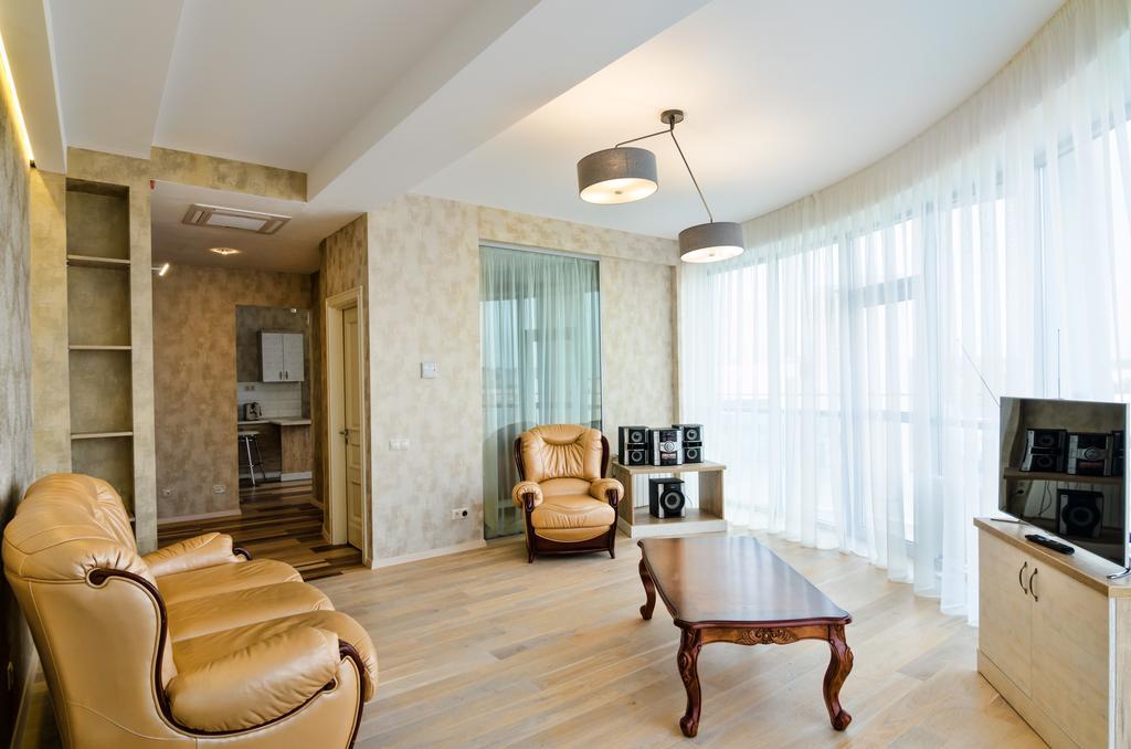 Leogrand Apartments Z Panoramoyu Lvova Екстериор снимка
