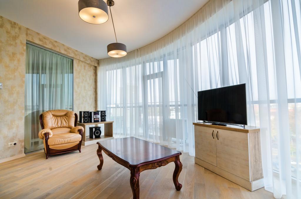 Leogrand Apartments Z Panoramoyu Lvova Екстериор снимка