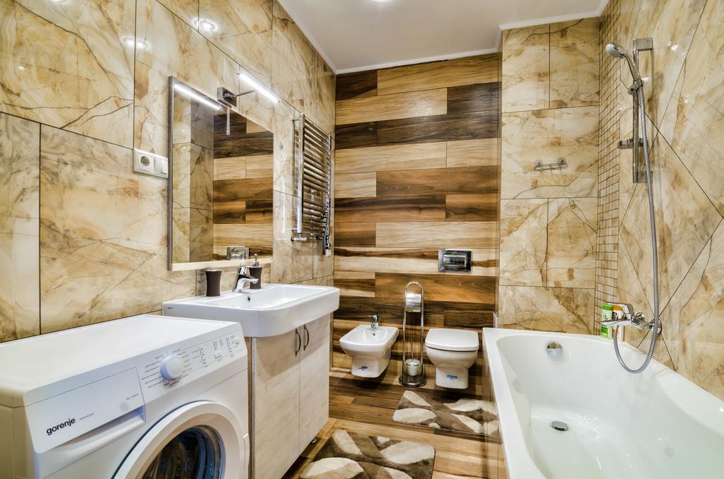 Leogrand Apartments Z Panoramoyu Lvova Екстериор снимка